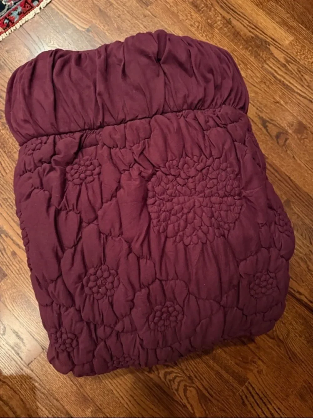 New Anthropologie Dahlia 100% Cotton Jersey Floral Quilt Size Queen